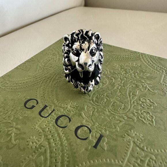 NEW Authentic Gucci Lion Head Crystal Ring In Silver & Black Sz 10 IT 5.25 US - Picture 2 of 10